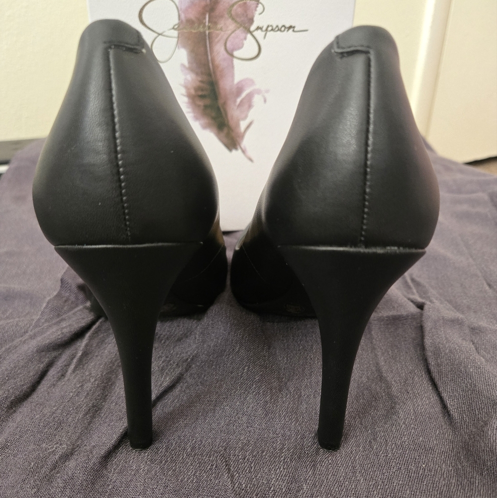 Jessica Simpson Black Women's Heels - Picture 3 of 4